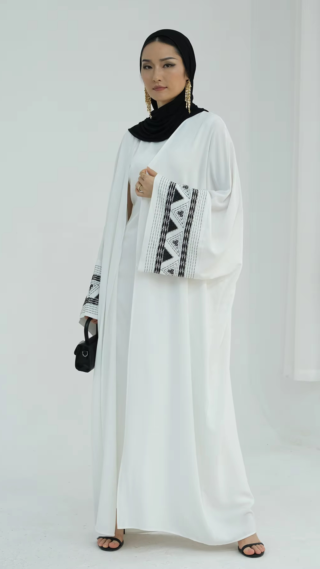 Traditional Embroidered Abaya