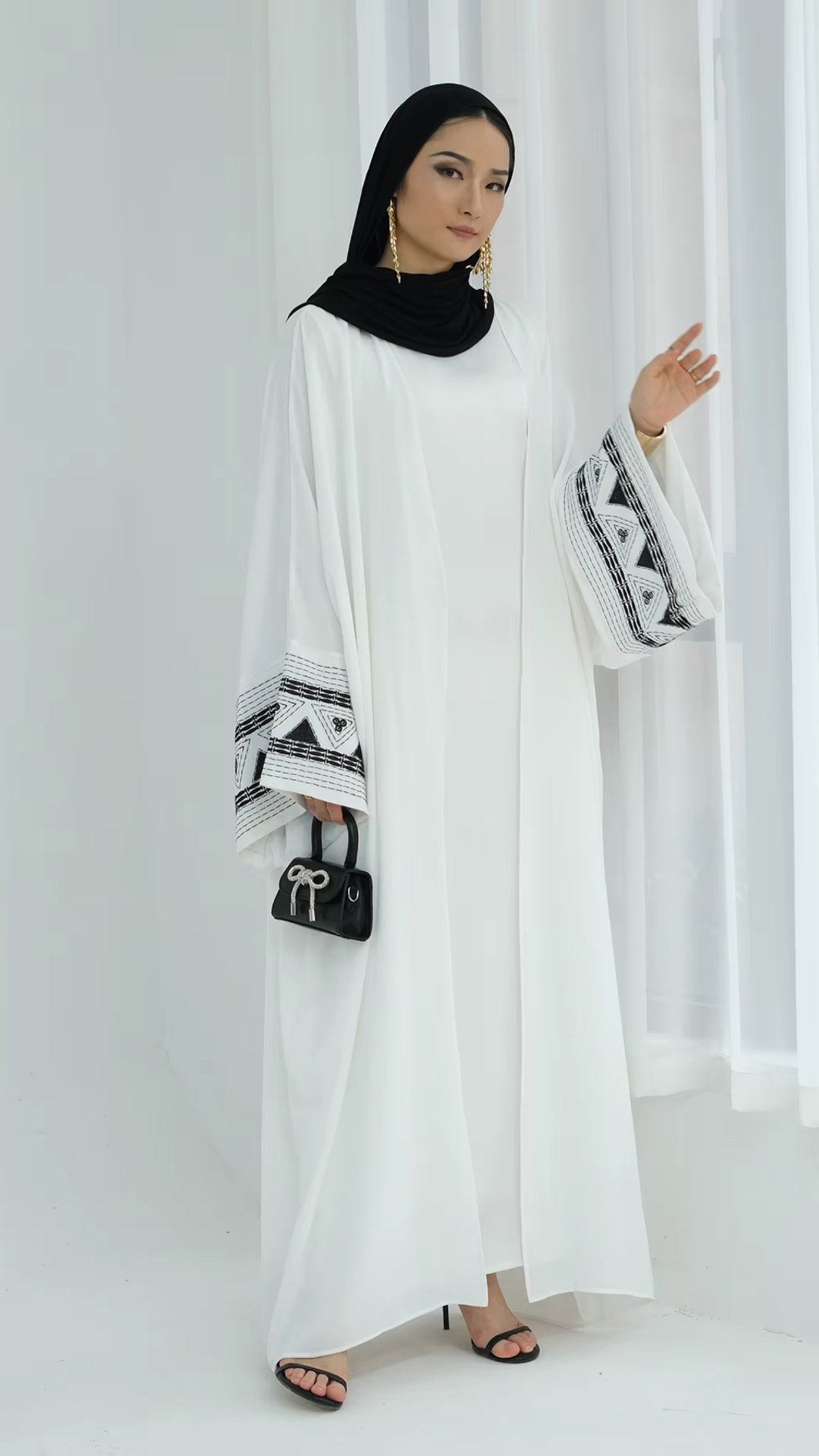 Traditional Embroidered Abaya